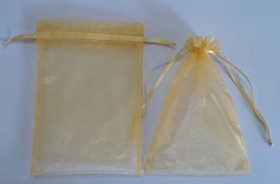 纱袋 14*20cm 金色纱袋 珠宝纱袋 礼品纱袋库存处理-深圳市益佳鑫包装制品提供纱袋 14*20cm 金色纱袋 珠宝纱袋 礼品纱袋库存处理的相关介绍、产品、服务、图片、价格深圳市益佳鑫包装制品、礼品袋、束口袋、纱袋、绒布袋、色丁布袋、棉布袋、网袋、麻布袋、无纺布袋、硬盘袋、手机袋、沐浴产品袋、饰品袋、化妆品袋、首饰珠宝袋、香水袋、酒瓶袋、餐具袋、高级笔袋、眼镜袋